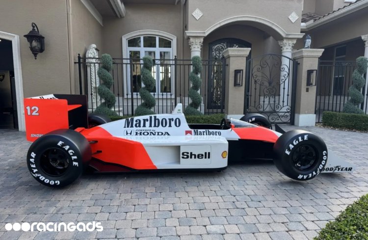 1:1 Scale McLaren MP4/4 Display 